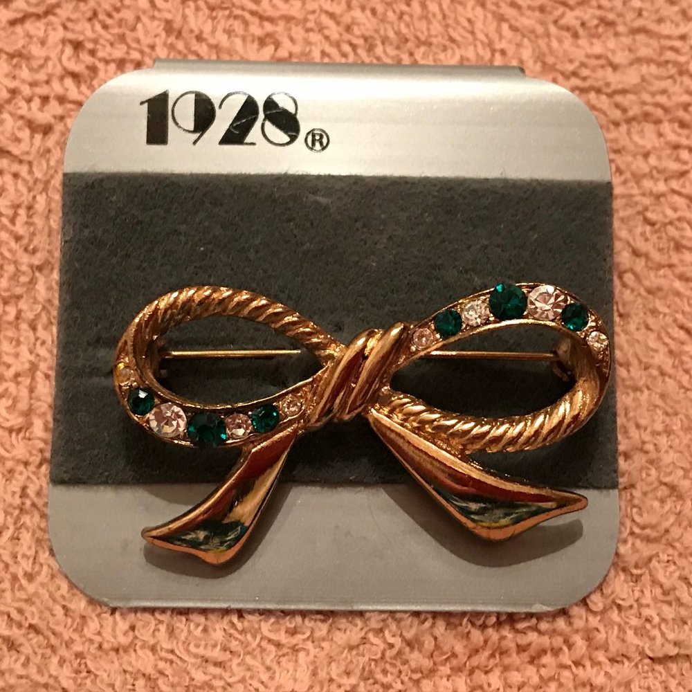 VTG 1928 Gold Bow Pin with Green + Clear Stones - Picture 2 of 4